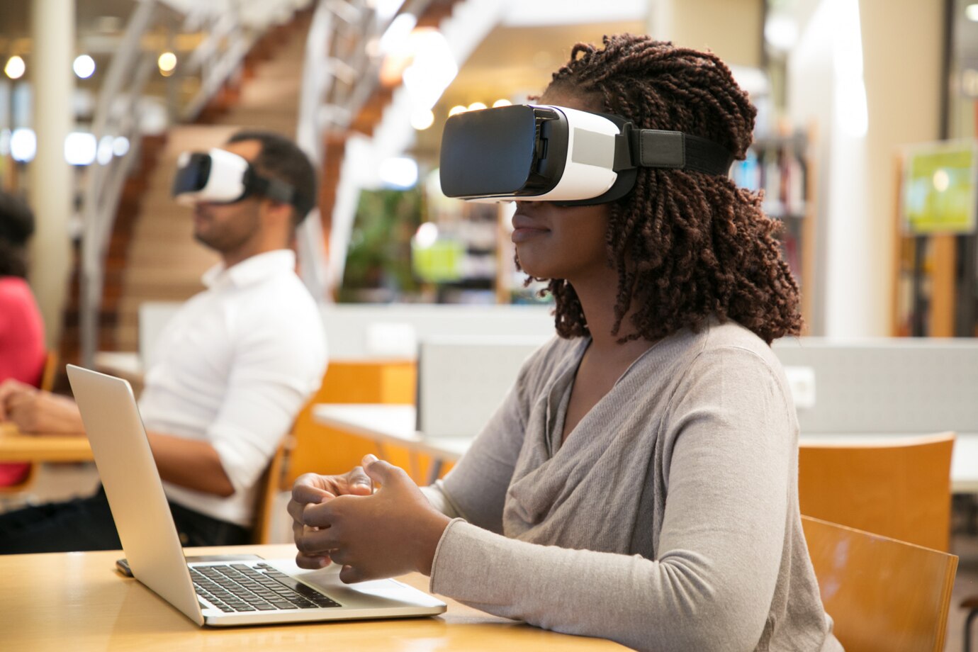 student on VR stimulators